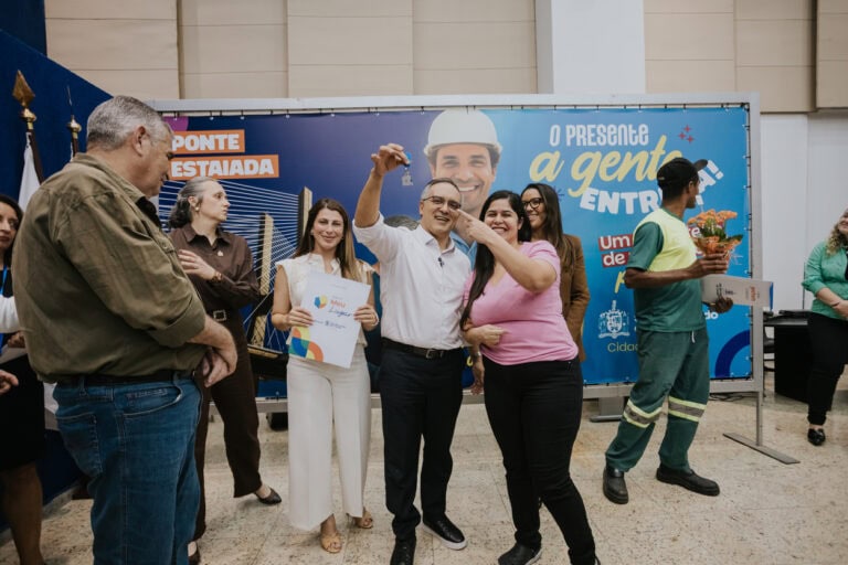 Prefeitura de São Bernardo entrega mais 11 chaves da casa própria pela Compra Assistida