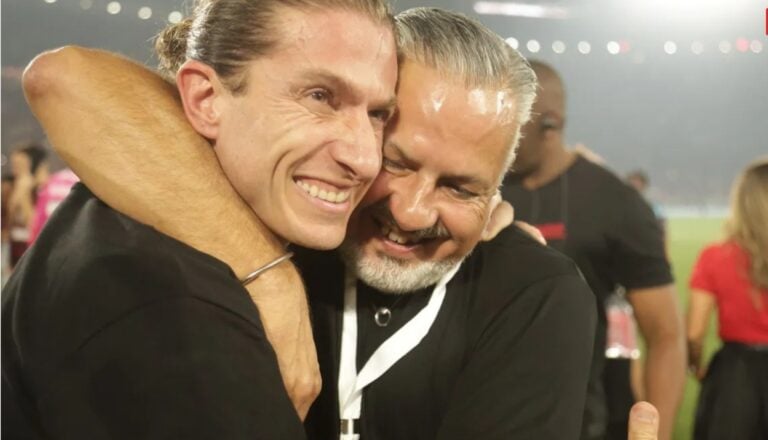 José Boto, diretor executivo de futebol, em nota oficial fala que descho da negociação com Felipe Luiz foi positivo para ambas as partes
