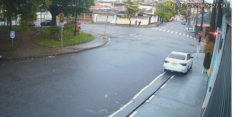 Em São Bernardo, pedestre é roubada no Jardim Silvina