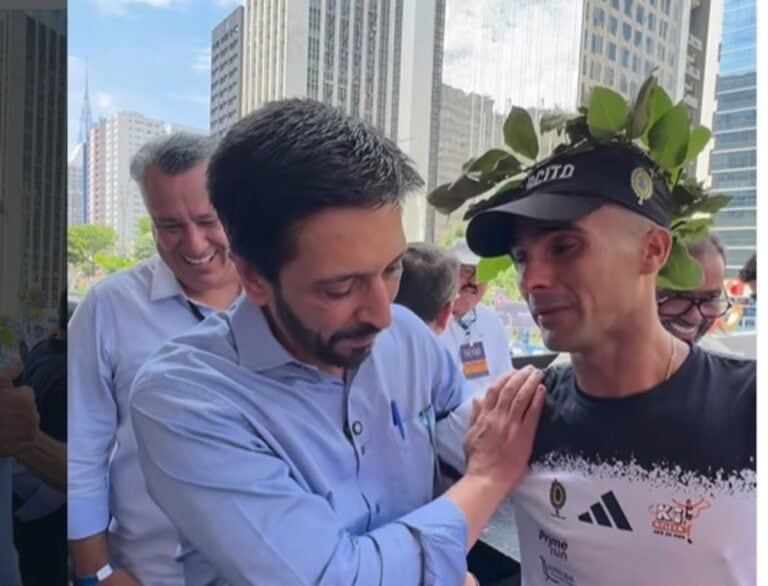 Fábio de Jesus conquista o 3º lugar na São Silvestre e emociona ao homenagear a mãe