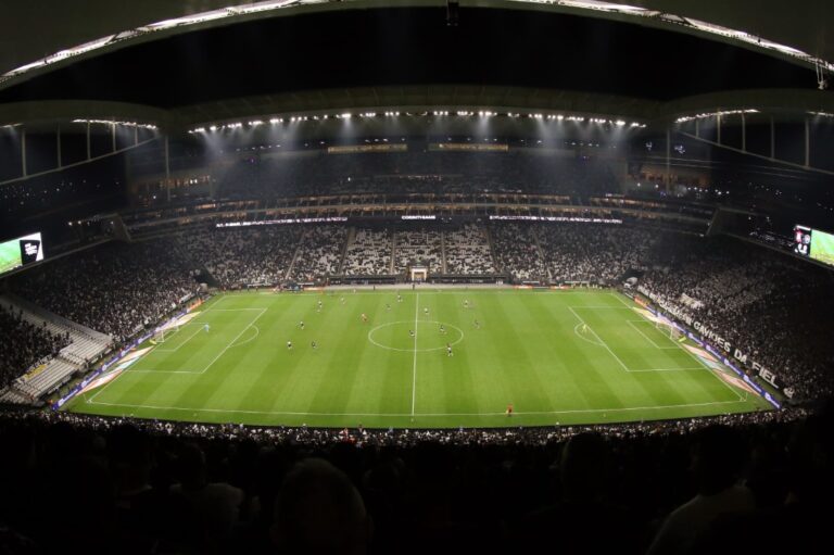 Corinthians pode jogar sem torcida contra a Ponte