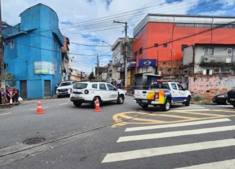 Motociclista morre após colidir contra poste em São Bernardo