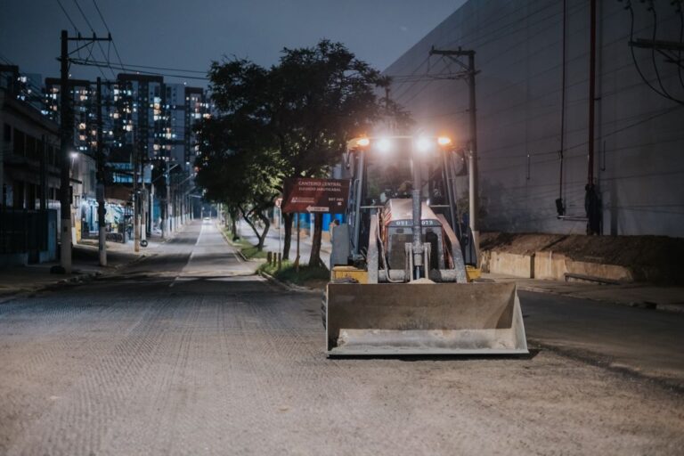 Programa Minha Rua Nova contempla recapeamento da Av. Dr. Rudge Ramos