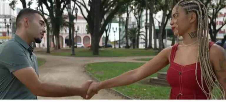 Jovem abandonado em trilha no PR reencontra amiga no Fantástico e encerra laços