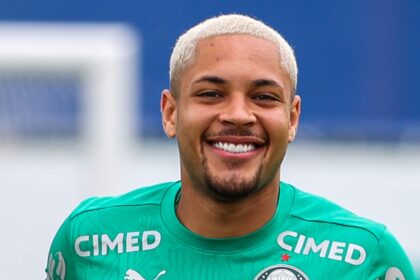 Vitor Roque