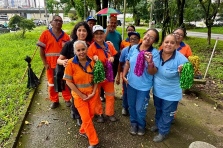 Lixo no Lixo: garis desfilam com foco na limpeza e conscientização em Santo André