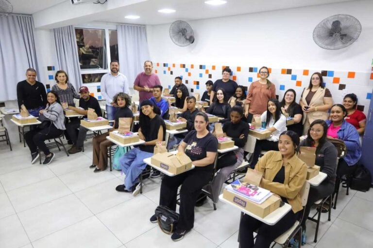 Qualifica Mauá oferece cursos gratuitos de Auxiliar de Logística e Atendimento ao Público