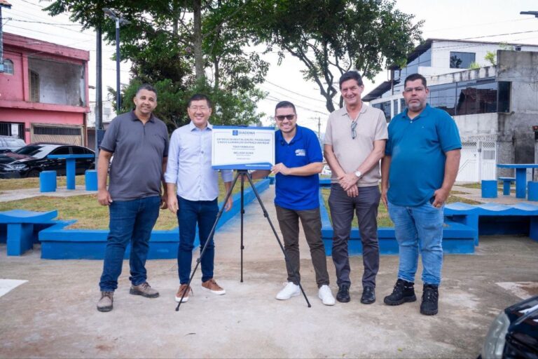 Prefeito Taka Yamauchi entrega revitalização de praça no Eldorado e destaca avanço do programa Cidade da Hora