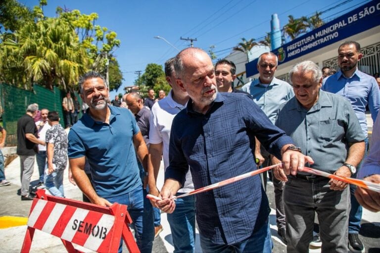 A pedido de moradores, Prefeitura de São Caetano reabre trecho da Rua Eduardo Prado