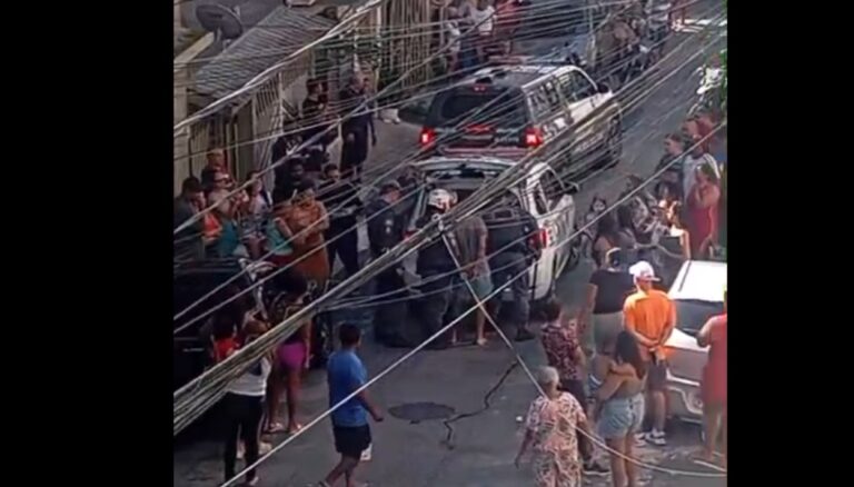 Confusão: Motociclista é detido após fuga da polícia no Jardim Calux, em São Bernardo