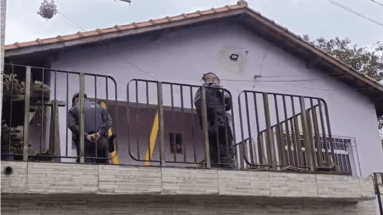 Idosas são torturadas com água quente durante assalto em Santo André