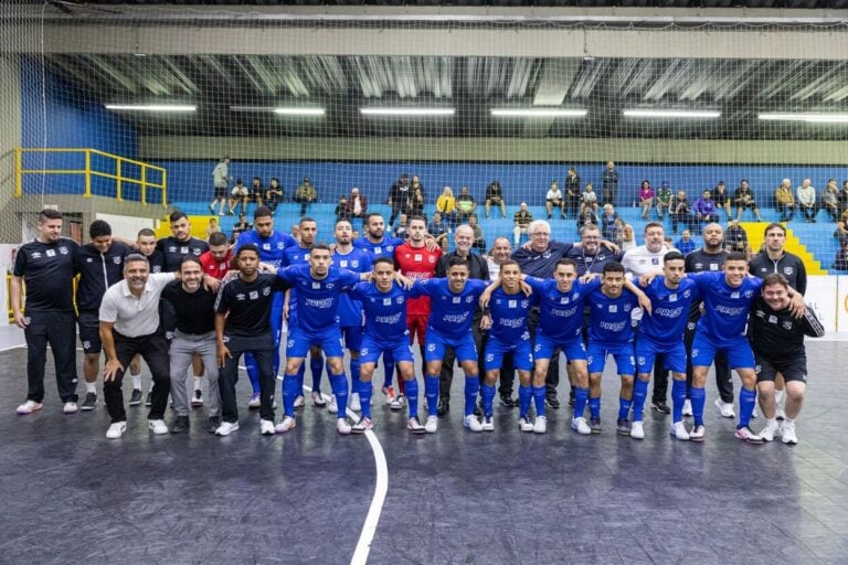 Liga São Caetano de Futsal vence Campo Mourão com ginásio cheio e se classifica na Copa da Liga Nacional