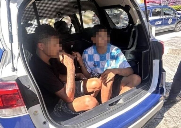 GCM de Mauá prende autores de roubo a estudante em área escolar