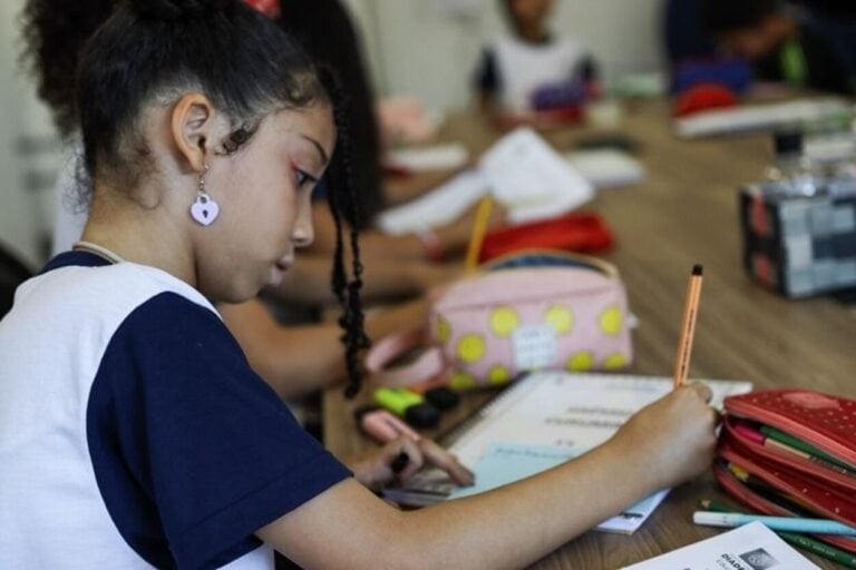 Índice do município evoluiu de 4,2 em 2025 para 4,6 em 2026, o que mostra os alunos chegando mais preparados ao 2º ano