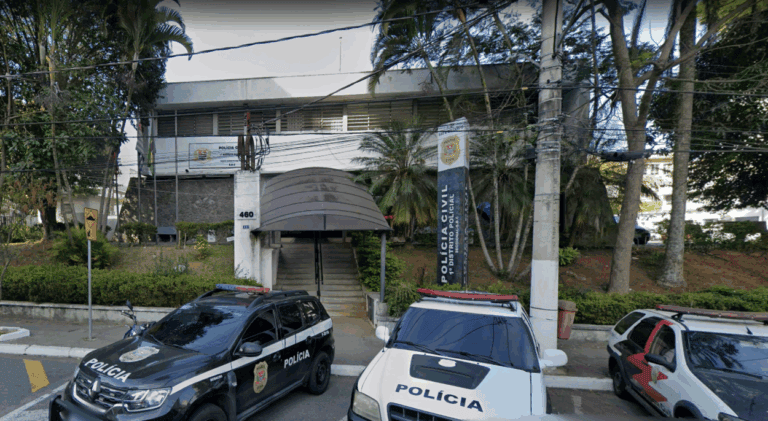 caso segue sob investigação pelo 1º Distrito Policial de São Bernardo, que aguarda os resultados da perícia no local e do exame de corpo de delito.