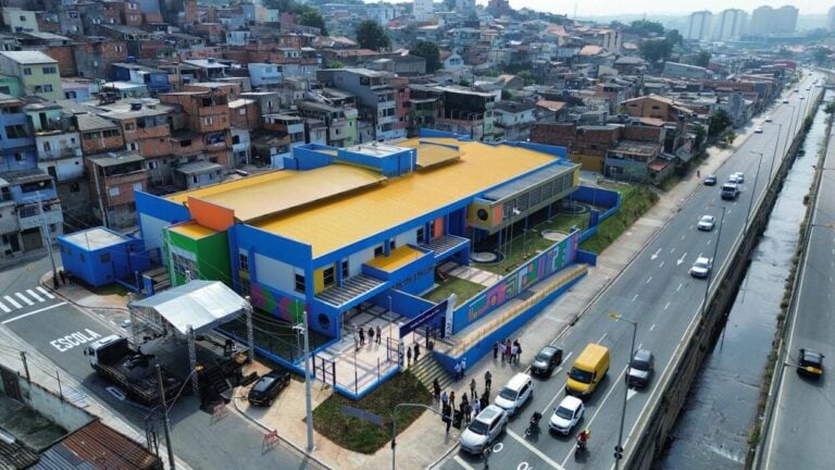 Prefeitro Gilvan entrega creche na Vila Guarani com 240 vagas em período integral em Santo André
