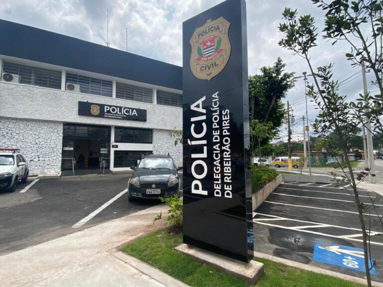ocorrência foi oficialmente registrada como colisão na Delegacia de Ribeirão Pires, que seguirá com as investigações de praxe sobre o caso.