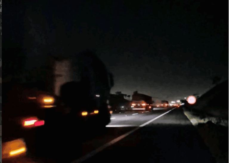 Homem morre após ser atropelado por carreta e ônibus na Rodovia dos Imigrantes