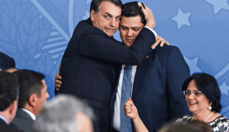 Alcolumbre promulga Lei da Dosimetria que pode reduzir pena de Bolsonaro e condenados pelo 8 de janeiro