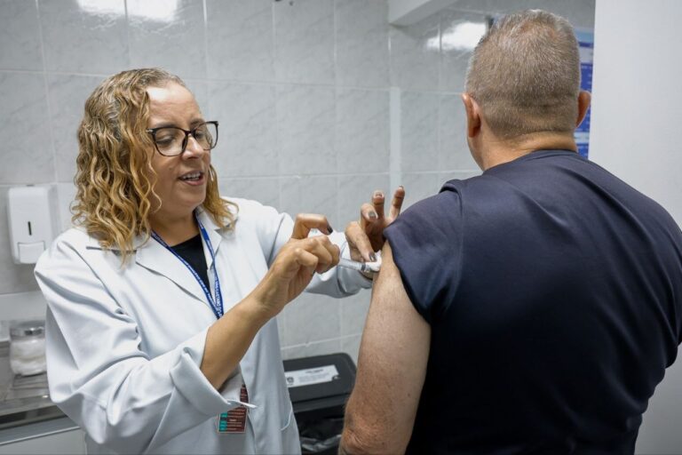 São Caetano abre campanha de vacinação contra a gripe para todas as pessoas a partir de 6 meses de idade