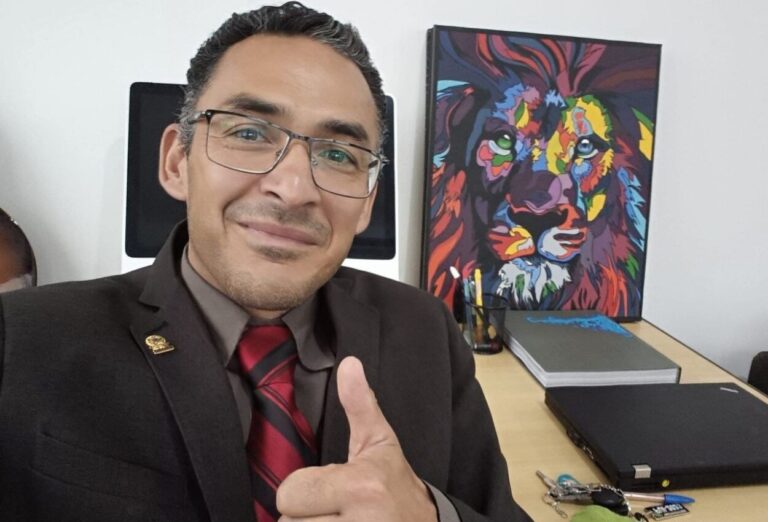 Marcelo Akira Nagashima, de 48 anos, foi localizado por familiares no interior de sua residência