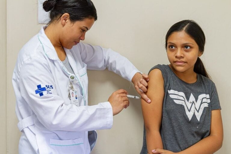 Diadema amplia público para vacinação da influenza no Dia D