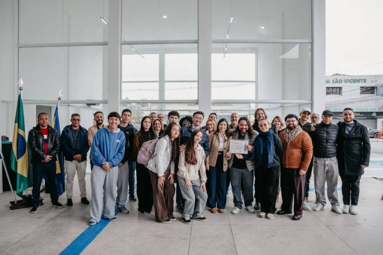Etec de Rio Grande da Serra é a melhor pontuada do ABCD no Índice de Metas de 2025 e recebe homenagem