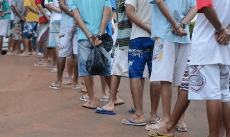 CCJ da Câmara dos Deputados aprova redução da maioridade penal de 18 para 16 anos