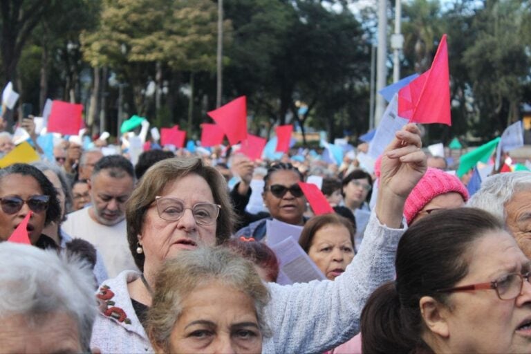 Procissão de Corpus Christi tem apoio de trânsito e GCM em Diadema