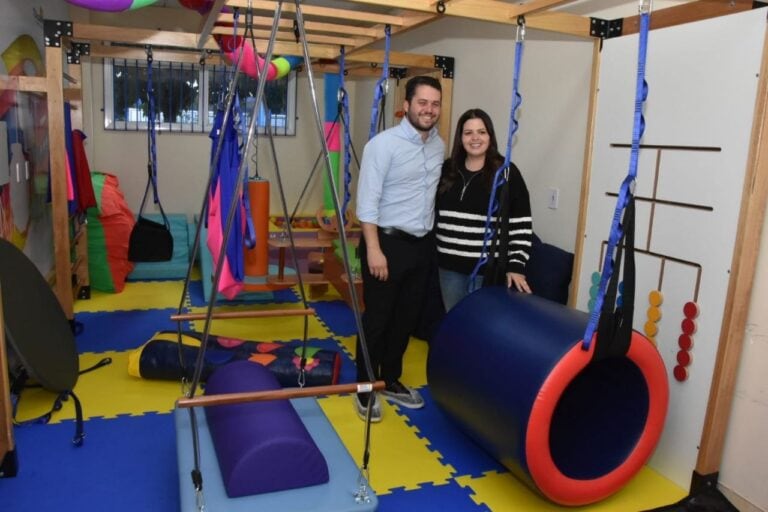 No Dia do Orgulho Autista, Santo André entrega Sala de Integração Sensorial no TEAcolhe