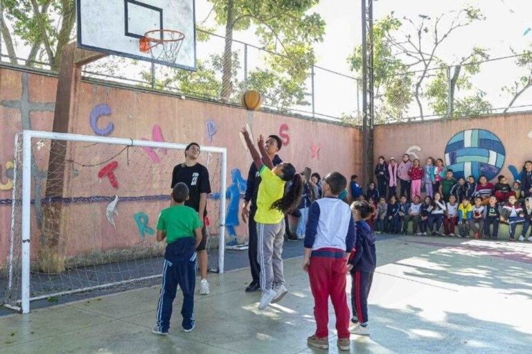 Diadema leva basquete 3x3 aos alunos das escolas municipais