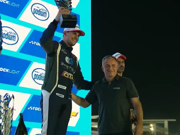 Piloto Ribeirão-pirense Vinicius Papareli conquista dois pódios na Stock Light em Cuiabá