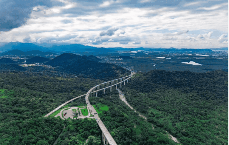 Cinquenta anos de engenharia: Rodovia dos Imigrantes celebra meio século de ligação entre SP e o litoral
