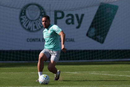 Vitor Roque