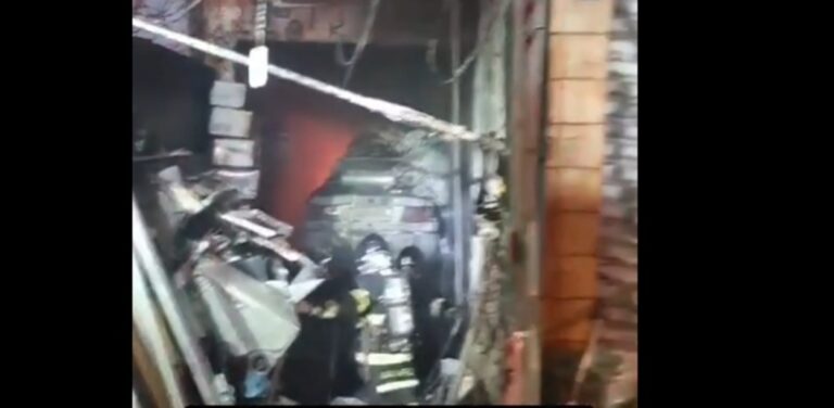 Incêndio atinge casa no Sacomã, na Zona Sul de São Paulo