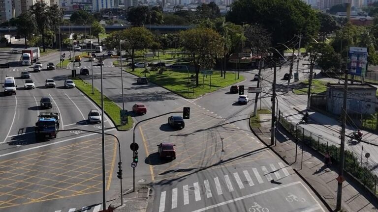 Santo André interdita trecho da Avenida Santos Dumont para obras de alteamento a partir de segunda-feira
