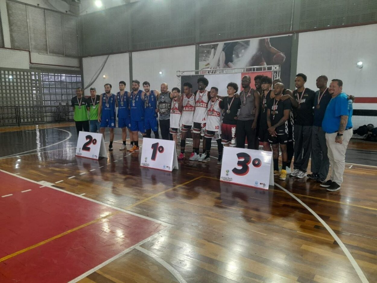 Respectivamente, as equipes conquistaram a segunda e a terceira colocações nas competições regionais