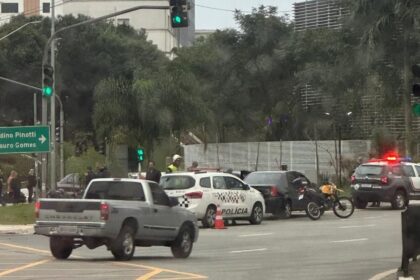 Alerta de trânsito: acidente em frente ao Shopping Metrópole, em São Bernardo